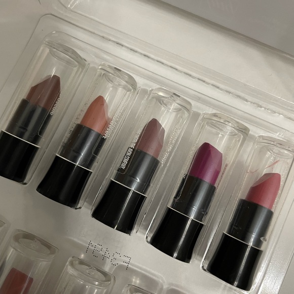 Lipstick bundle - Picture 6 of 12